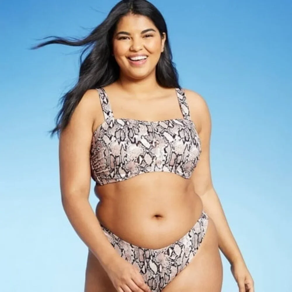 NWT Women's Girls Medium Seas The Day YMI 2 Piece Bandeau Bikini.